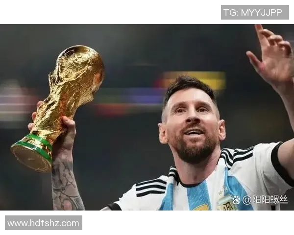 1979年足球明星:从贝肯鲍尔到普拉蒂尼,巅峰球员的辉煌历程与影响力解析 1979年足球明星:从贝肯鲍尔到普拉蒂尼,巅峰球员的辉煌历程与影响力解析